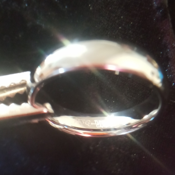 Tungsten carbide Wedding band size,12.5 comfort fit. Polished - Picture 3 of 9